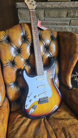 Lefty Electric Guitar. Strat Style New! 