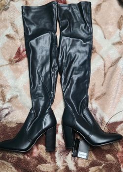 Black boots