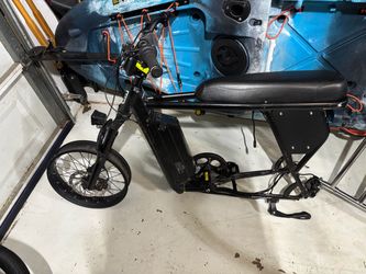 2 Juiced Bikes E-Bikes