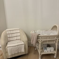 Pottery Barn Wicker Bassinet White Mattress Pad