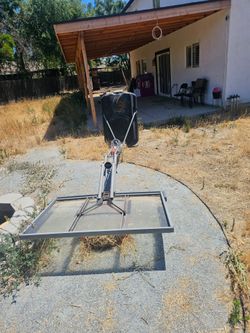 Basketball hoop