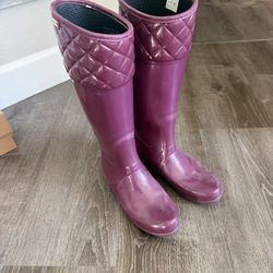 Hunter Buegandy Rain Boots Size 37.5