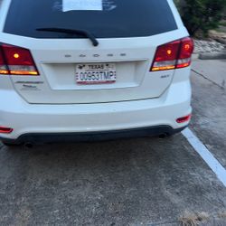 2014 Dodge Journey Sxt,white ,3.6ltr,155050 Miles