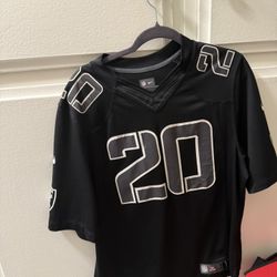 mcFADDEN raider jersey 