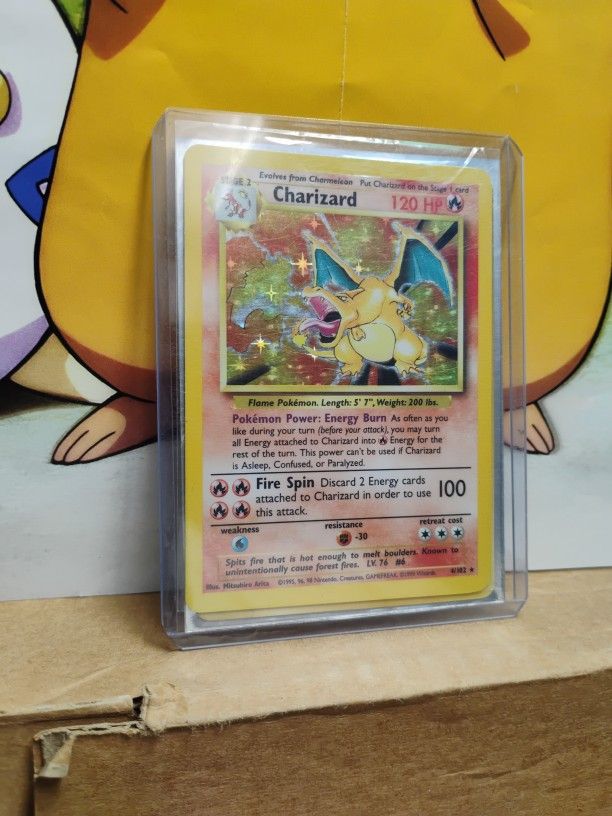 Original 1995,96,98 NINTENDO, CREATURE'S, GAME FREAK 1999 WIZARDS OF THE COAST BASE SET UNLIMITED HOLO CHARIZARD NO.4/102