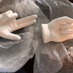 Decor Hands That Go On The Wall. 