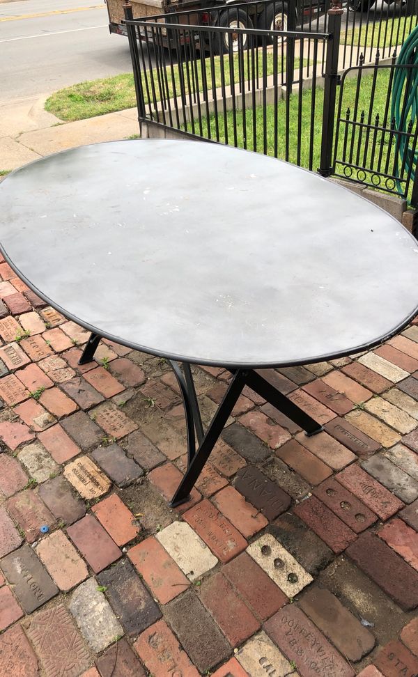 Metal table for Sale in Fort Worth, TX OfferUp