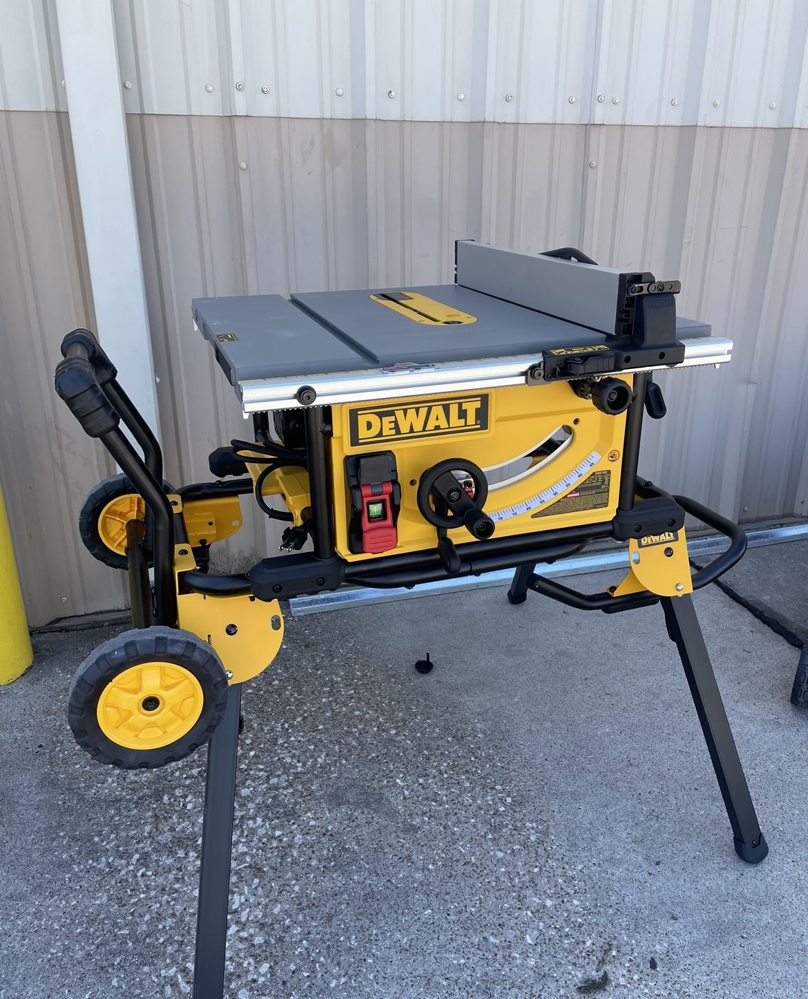 Dewalt Table Saw With Rolling Stand