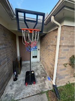 Portable Basketball Goal with Extra Net - Great Condition