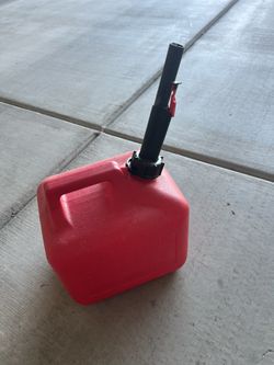 3 gallon gas can 