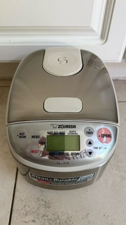 Zojirushi NS-LAC05 Stainless Steel 3-Cup Rice Cooker & Warmer, Preowned, Work Great, No Issue Pickup in Irvine/Tustin Is Welcome • Capacity: Up to 3 c