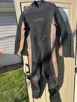 Men’s XL wetsuit