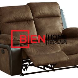 Woodsway Brown Reclining Loveseat

