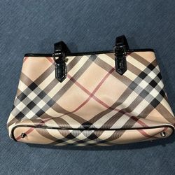 Burberry Purse $400