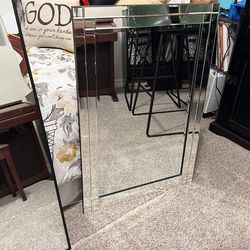 Bathroom mirror -almost new