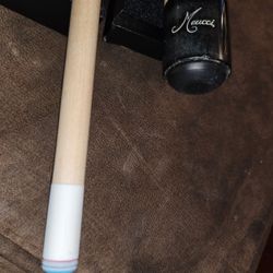 RARE Meucci Pool Cue With Case And Accessories 