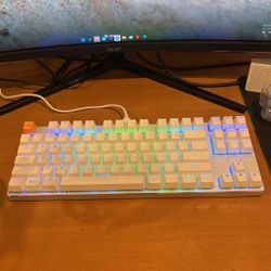 Glorious GMMK 1 TKL Keyboard With Custom Pre-Lubed Lynx Switches