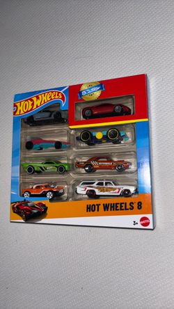 8 HOT WHEELS