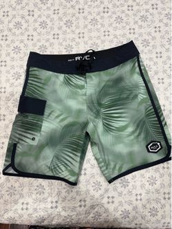 RCVA Men's Board Shorts Size 31