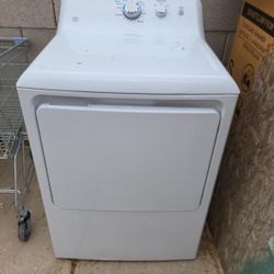 NEW Electric dryer scratch & dent