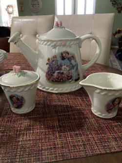 Danbury mint Shirley Temple porcelain tea set