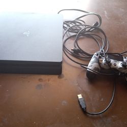 PS4 Slim With 6 Games 