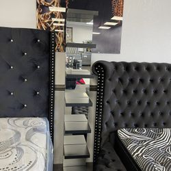 Mirrored Shelf’s 