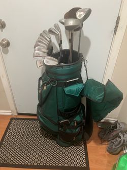 Golf clubs set