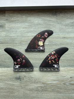 Thruster Fin Set Dion Agius Flowers