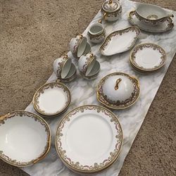 Vignaud Limoges  28 Pieces Dinnerware Sets Made In France With Flower Gold Design.