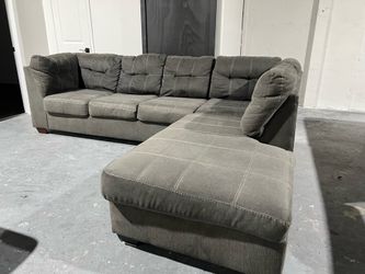 SECTIONAL COUCH SOFA