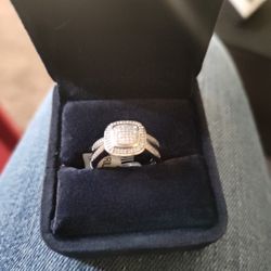 Sterling Silver Ladies Diamond Ring