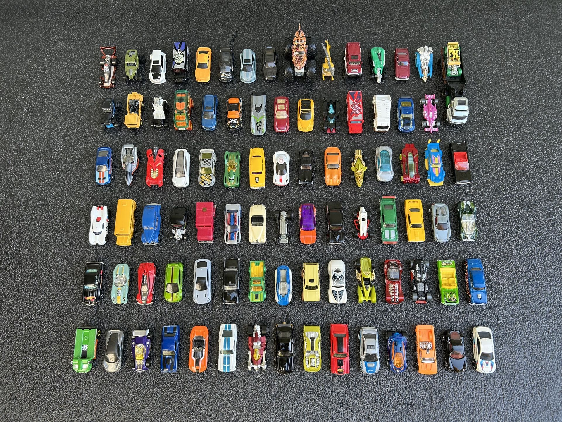 Huge Hot Wheels Lot Great Condition!!!