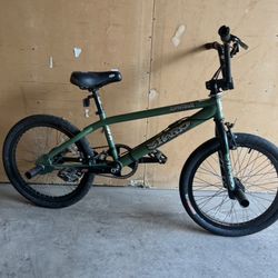 Mid Old School HARO SHREDDER BMX (20 Inch)