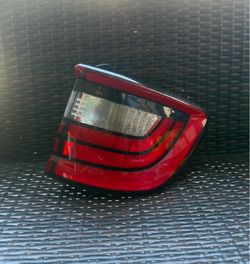 2014 2015 2016 2017 2018 2019 2020 2021 2022 2023 Dodge Durango Right Passenger Side Outer Tail Light OEM