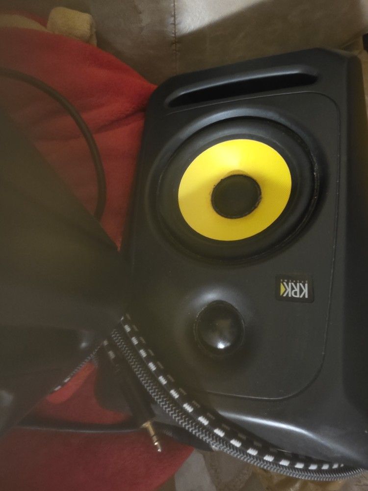 (Pair) KRK Classic 5s (with Pro Stands+Sound Deadening) w/ Dual XLR to Heaphone Jack Cable - Studio Monitor Speakers, PC, or Home Audio use