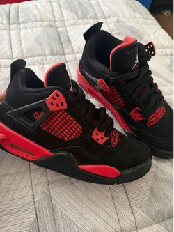 Jordans 4s 5.5y