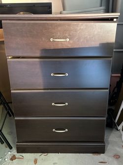 4 Drawer Dresser