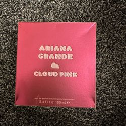 Ariana Grande Perfume 
