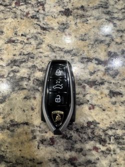 Lambo Uris key