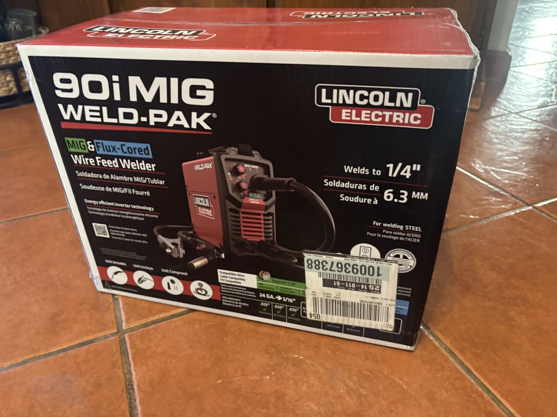 Lincoln MIG & FLUX Welder NEW