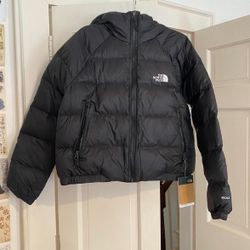 North Face Puffer (NEW)