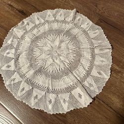 Vintage 1950s Hand-Crocheted Doily – Round 16 1/2" dia