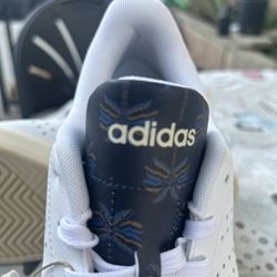 Adidas Advantage