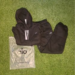 Alo Yoga Black Zip-Up Hoodie and Jogger Set