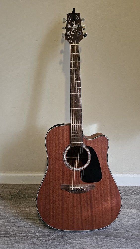 Takamine 6 String Guitar