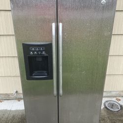 GE Refrigerator