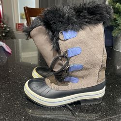 Snow Boots