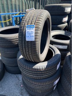 225/50/17 Maxtrek Tires installed and balanced / instaladas y balanceadas
