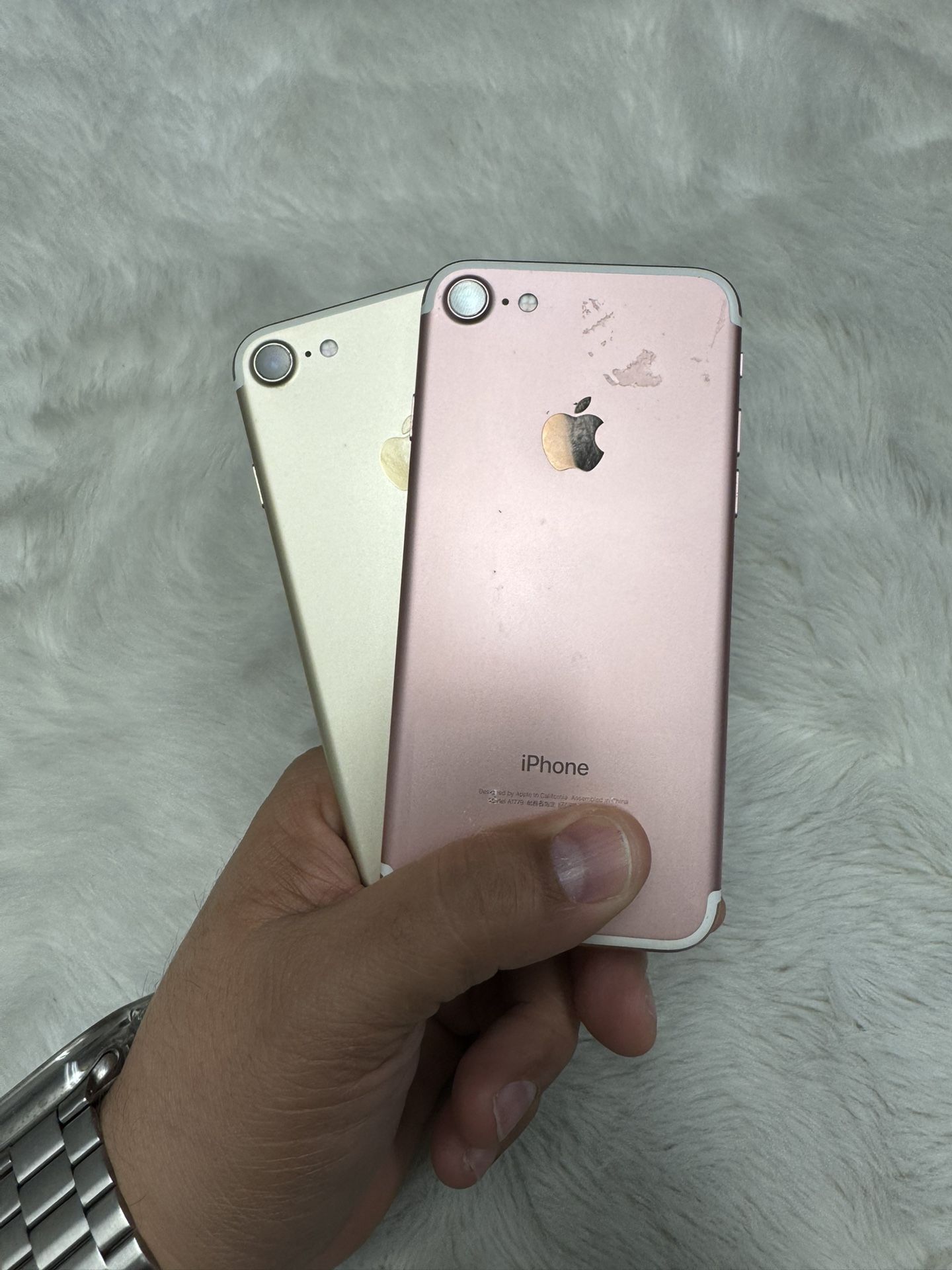 Apple iPhone 7 32GB Unlocked $100